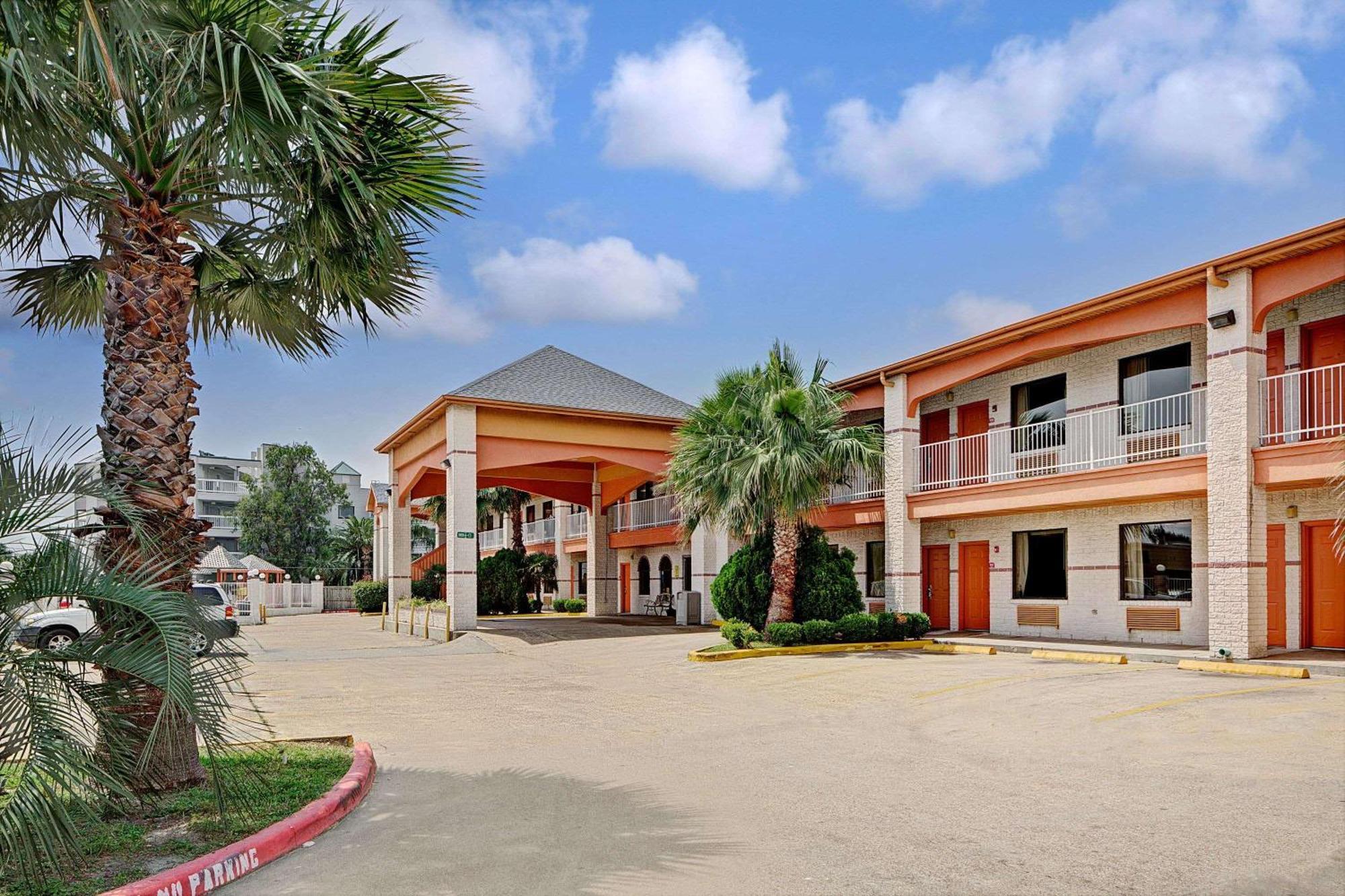 Super 8 by Wyndham Galveston Hotell Eksteriør bilde