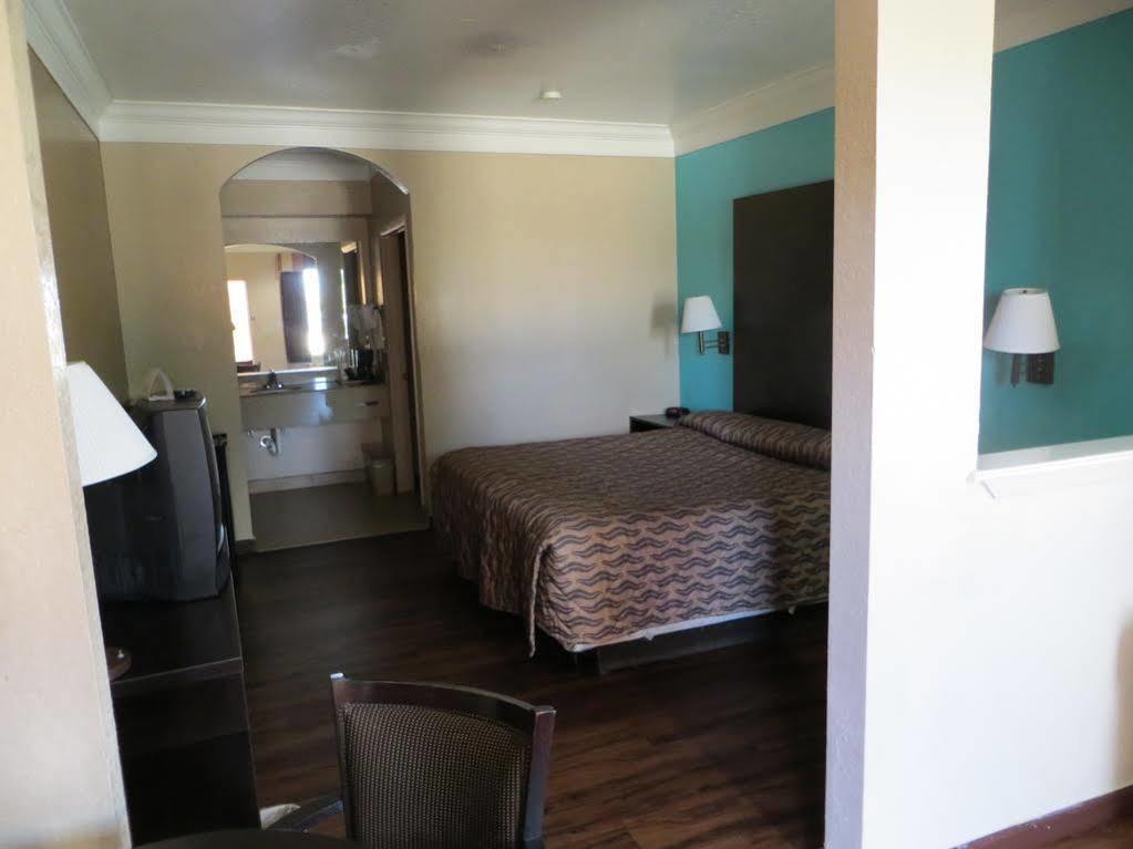 Super 8 by Wyndham Galveston Hotell Eksteriør bilde