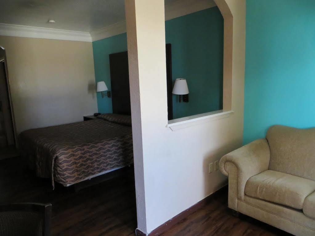 Super 8 by Wyndham Galveston Hotell Eksteriør bilde